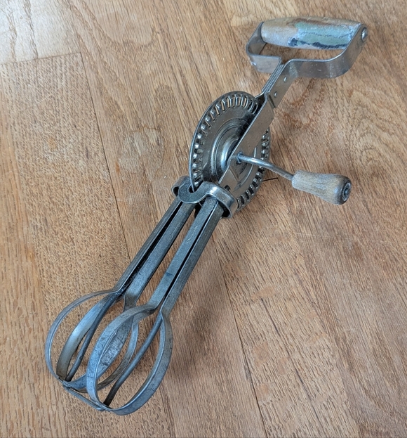 Vintage Other - Vintage Silver Hand-Crank Egg Beater Kitchen Tool